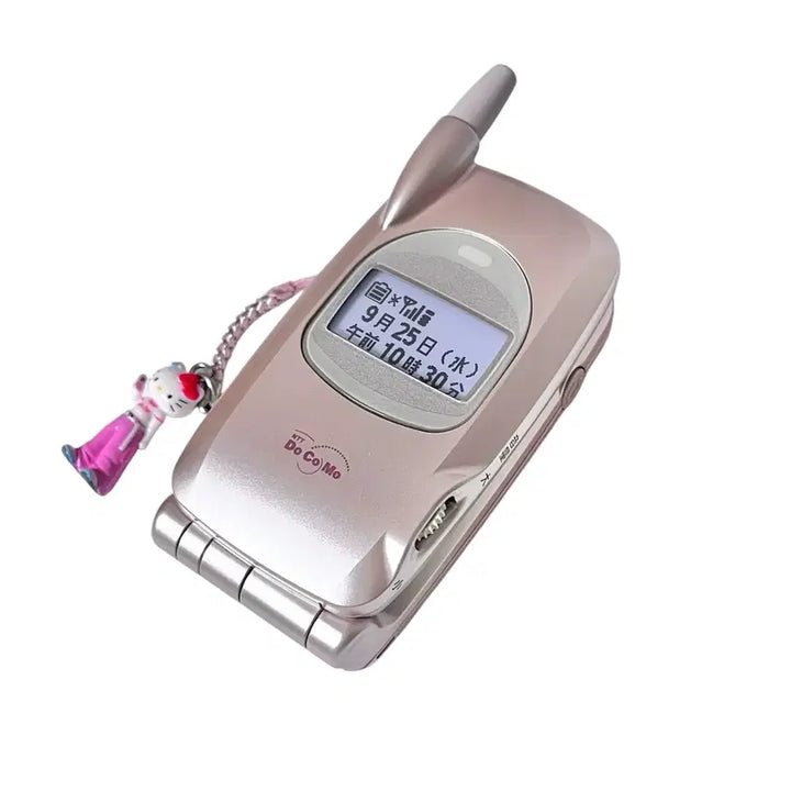 [SOLD OUT] 일본 도코모 로즈골드 목업폰 폴더폰 핑크 핸드폰 docomo y2k 모형