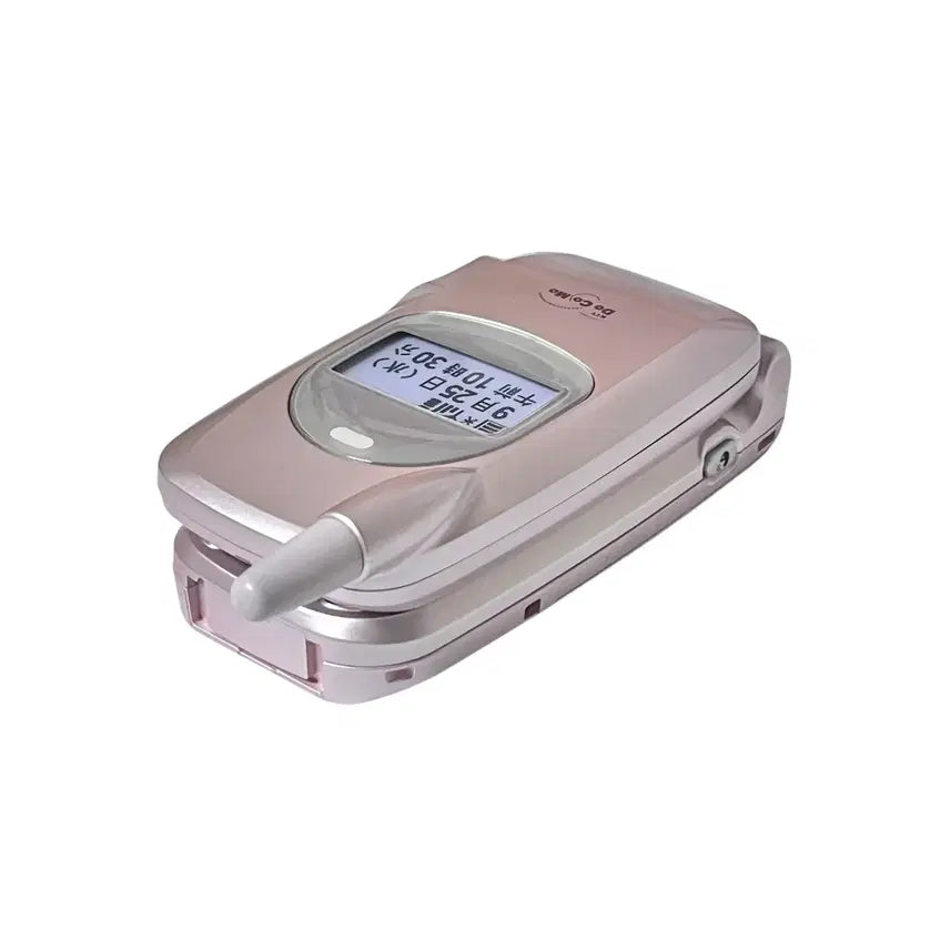 [SOLD OUT] 일본 도코모 로즈골드 목업폰 폴더폰 핑크 핸드폰 docomo y2k 모형