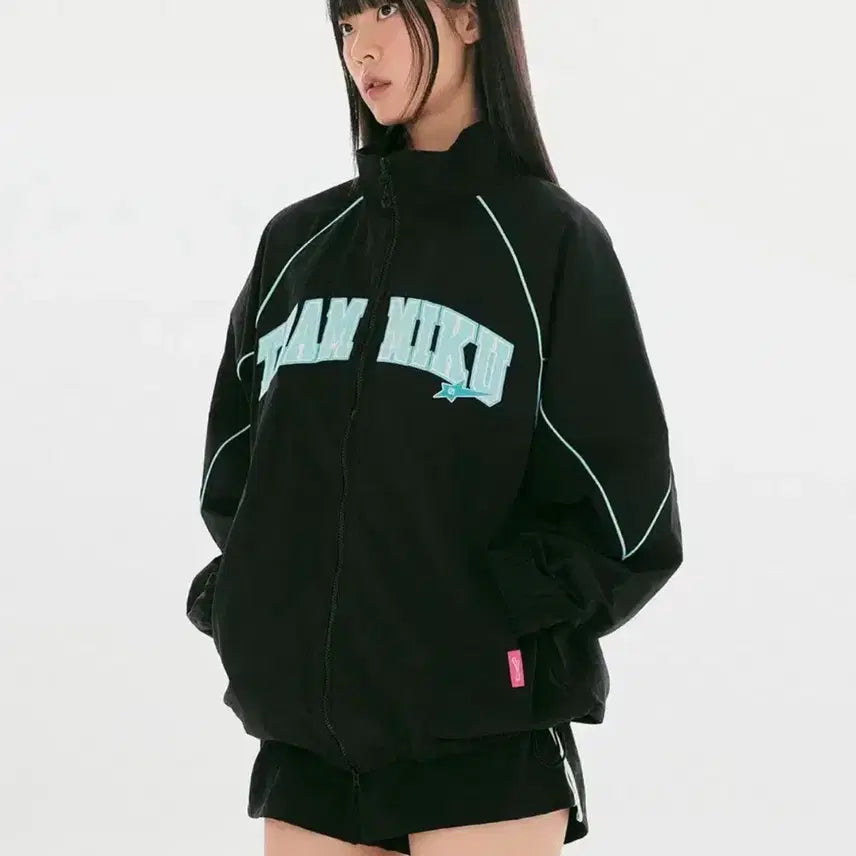 [SOLD OUT] 스파오 미쿠 (L)윈드브레이커 바람막이 미개봉