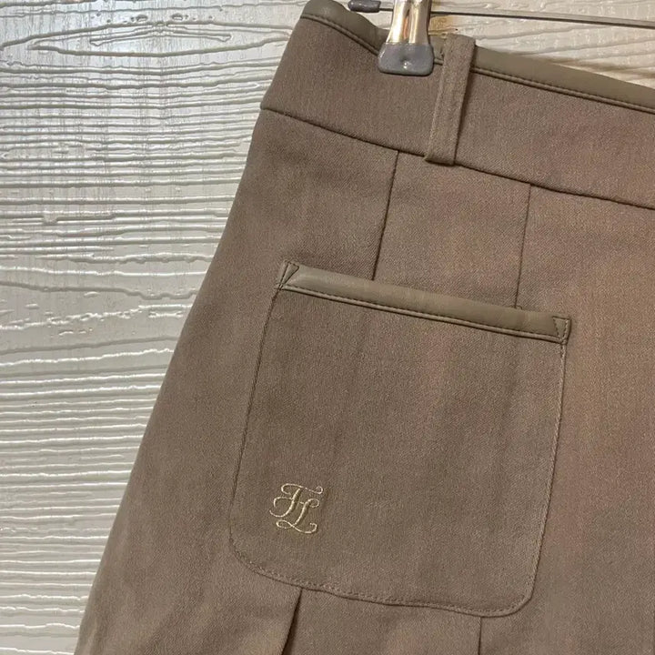 [BUNJANG] Fairliea Pleated Skirt Beige S / 페어라이어 플리츠 스커트 베이지 S