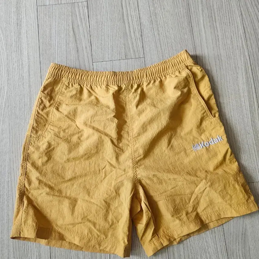 [BUNJANG] Kodak Colorplus Woven Shorts Yellow / 코닥 컬러플러스 우븐 반바지 YELLOW