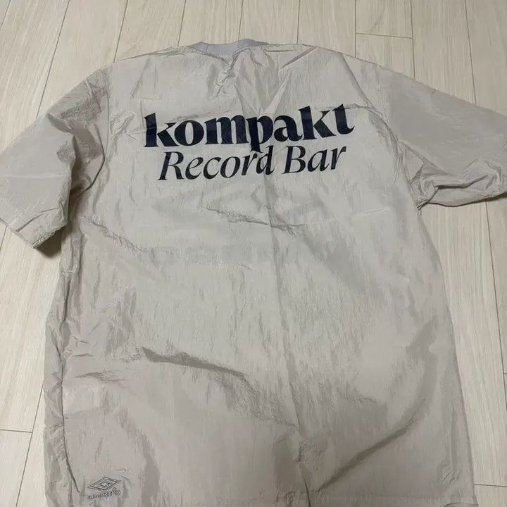 [SOLD OUT] 엄브로 반팔 티셔츠 그레이