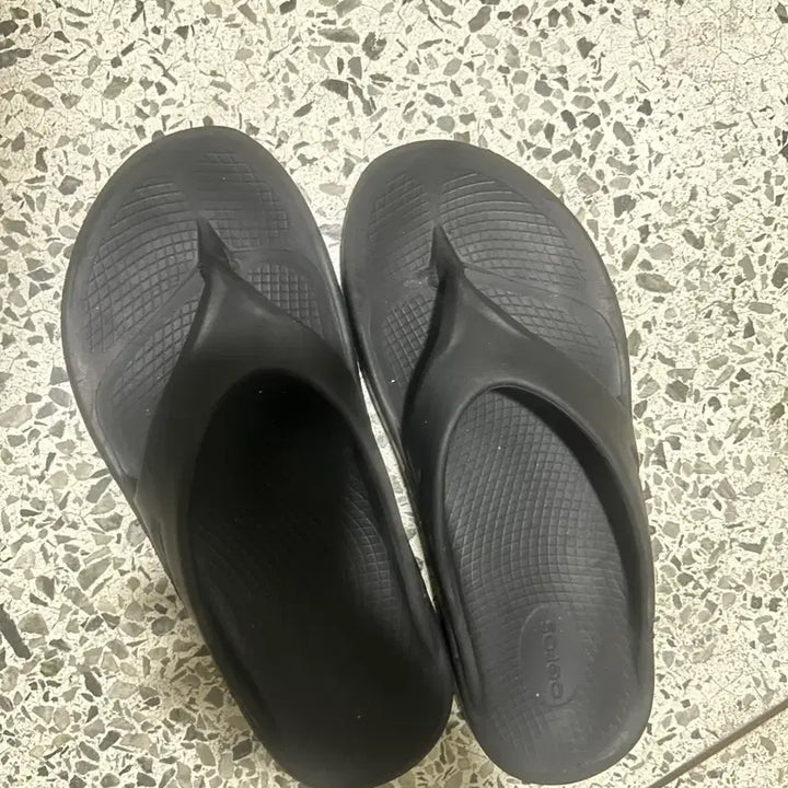 [BUNJANG] OOFOS Original Sandals Black / 우포스 오리지날 블랙