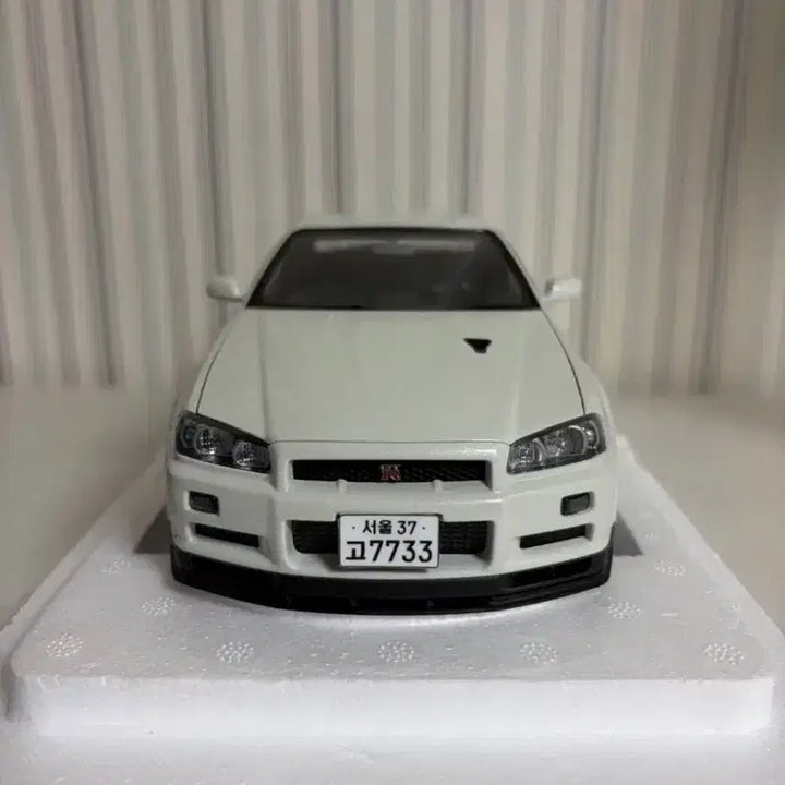 [BUNJANG] AutoArt 1:18 Nissan Skyline GT-R R34 Diecast Model / 1:18 오토아트 닛산 GTR R34 다이캐스트 판매