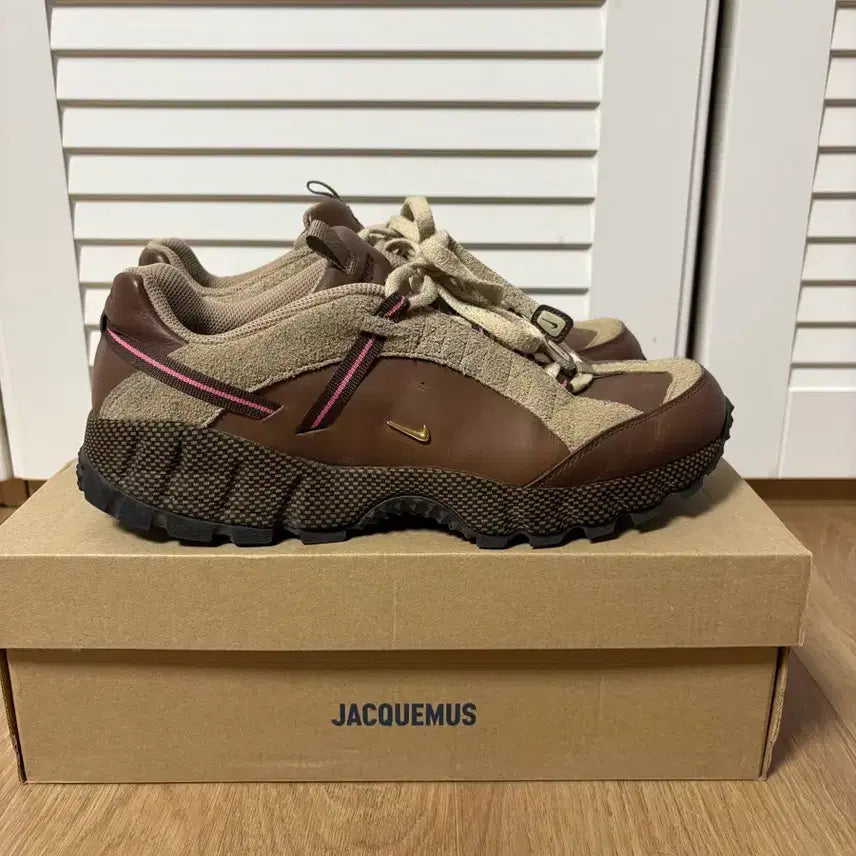 [BUNJANG] Nike Jacquemus Humara Sneakers (275) / 나이키 자크뮈스 휴마라 275