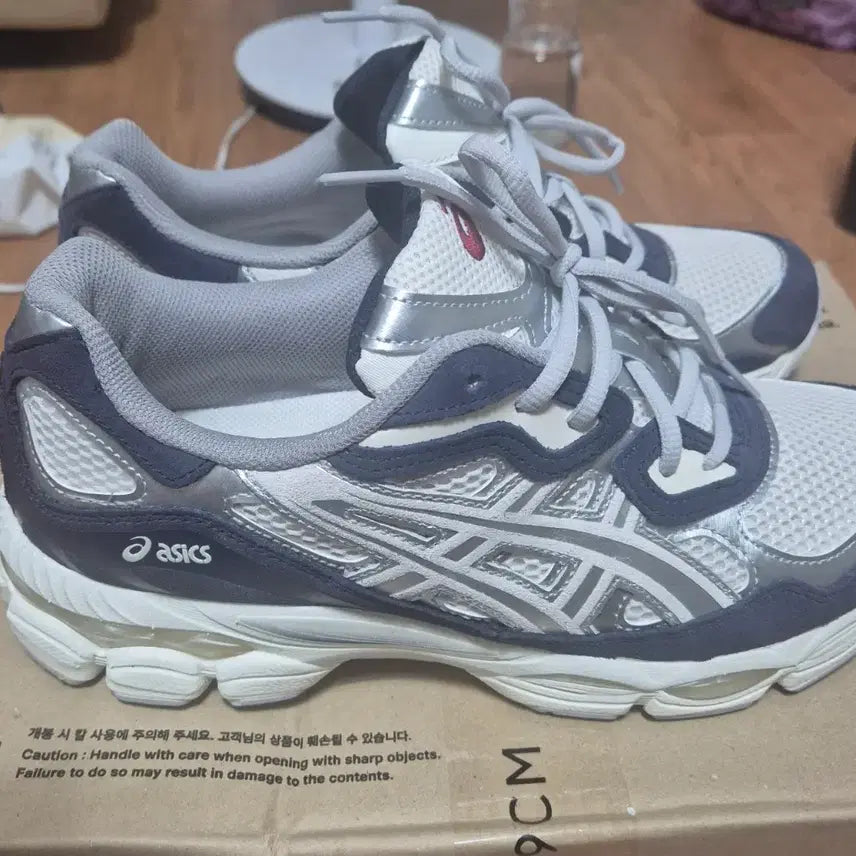 [BUNJANG] ASICS GEL-NYC Midnight Pure Silver Sneakers / 아식스 젤 NYC 미드나잇 퓨어 실버