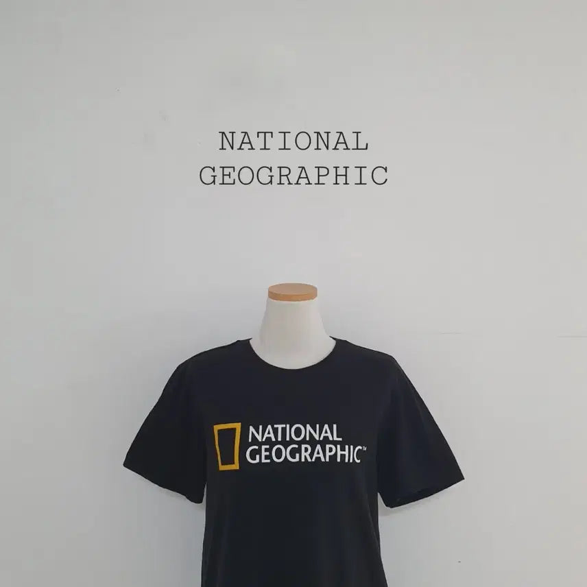 [BUNJANG] National Geographic Black Short Sleeve T-Shirt / No.26061303 내셔널 지오그래픽 반팔티 블랙