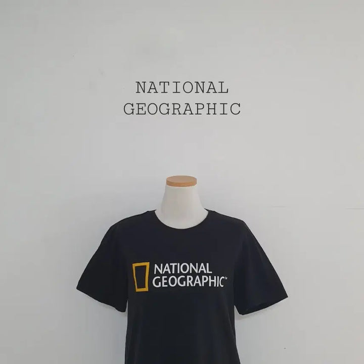 [BUNJANG] National Geographic Black Short Sleeve T-Shirt / No.26061303 내셔널 지오그래픽 반팔티 블랙