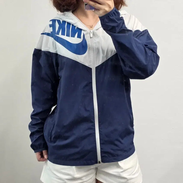 [BUNJANG] Nike Hooded Windbreaker Navy Grey XL / [프립]주니어XL/나이키 후드 바람막이  네이비 그레이