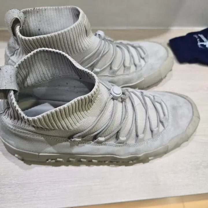 [BUNJANG] Lemaire Vibram Wrap-On Sneakers / 르메르 비브람 랩온 스니커즈 42