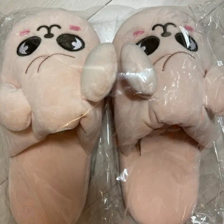 [BUNJANG] Stray Kids Japan MD Perfim Slippers (Sealed) / 미개봉) 스트레이키즈 스키즈 일본 엠디 슬리퍼 실내화 (퍼핌)