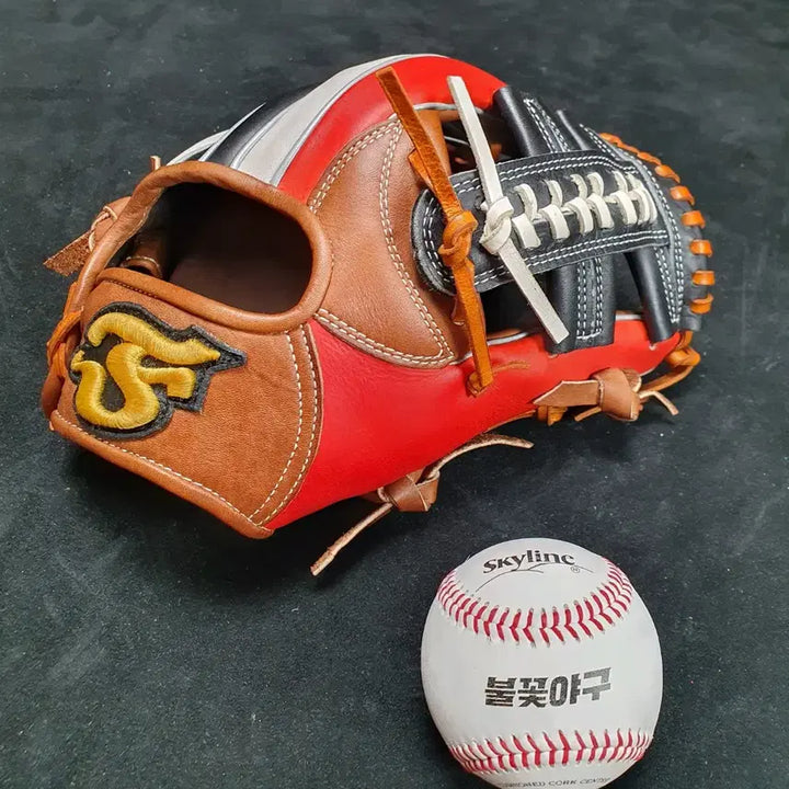 [BUNJANG] Fandom Premium Order 11.6-inch Infield Baseball Glove (Unused) / [ 무상AS ] 팬덤 내야글러브 11.6인치 미사용품 / 야구글러브