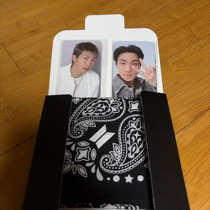 [BUNJANG] BTS Festa 2025 Photocard &amp; Bandana Set &amp; Goyang Concert 2026 Photocard Set / 25년 페스타 포카 반다나세트 &amp; 26 고양콘 포카세트