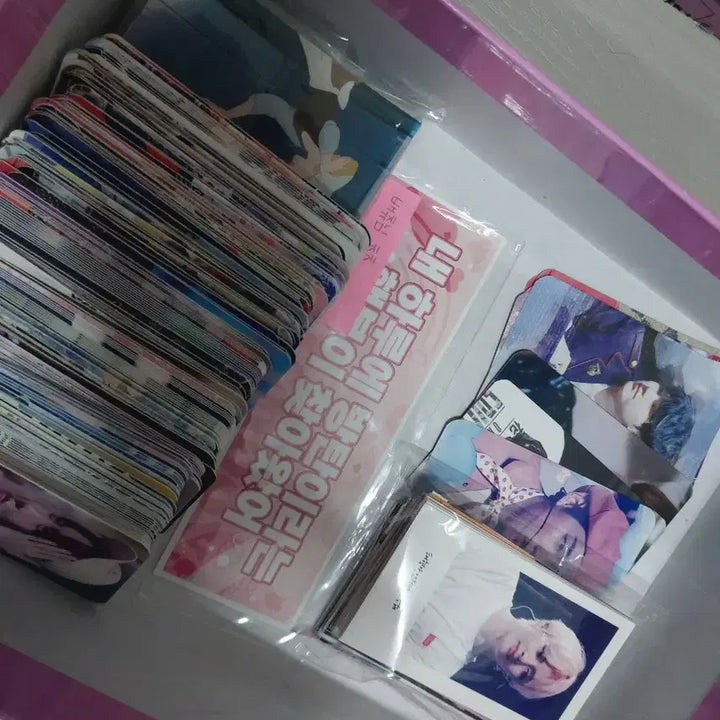 [BUNJANG] BTS Unofficial Merchandise Photocard &amp; Goods Bundle / 방탄 비공식 굿즈