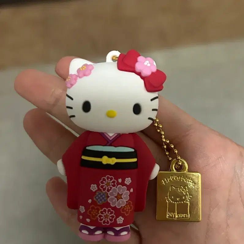[BUNJANG] Hello Kitty Kimono Keychain / 기모노 입은 헬로 키티 키링