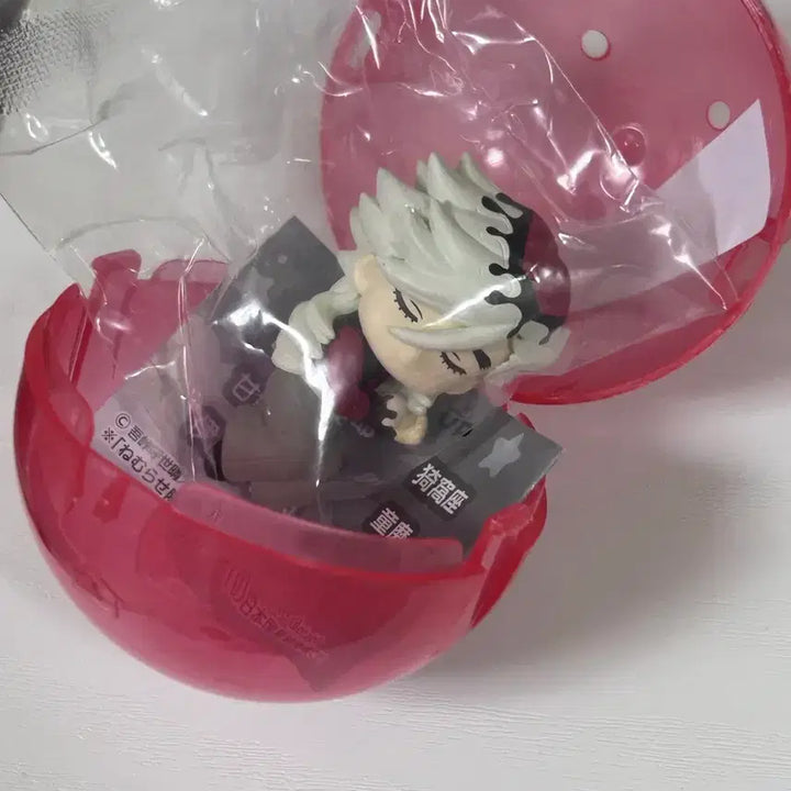 [BUNJANG] Demon Slayer: Kimetsu no Yaiba Nemurasetai Gacha Douma Figure / 귀멸의 칼날 귀칼 네무라세타이 가챠 도우마