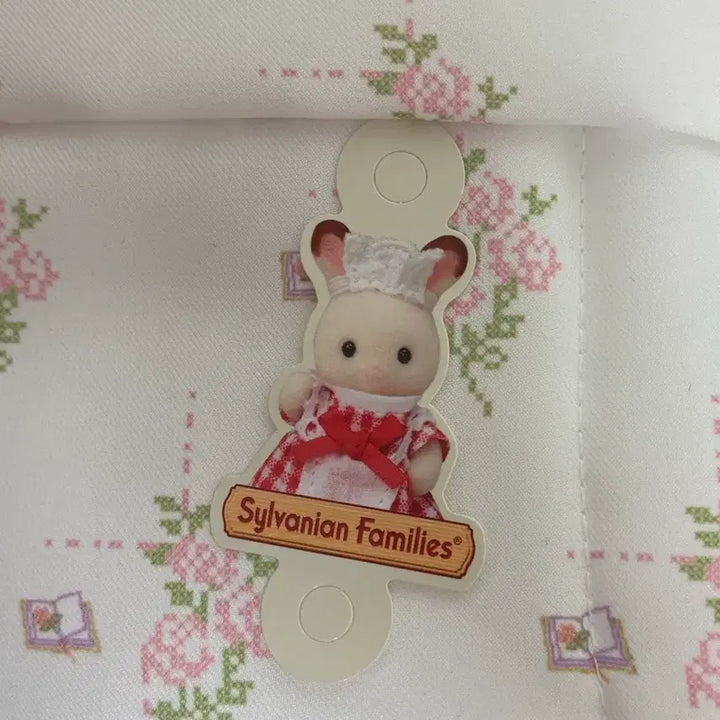 [BUNJANG] Sylvanian Families Angelinus Collaboration Chocolate Rabbit Baby Chef (Sealed) / 실바니안 패밀리(미개봉) 엔젤리너스 콜라보 초콜릿토끼 아기셰프