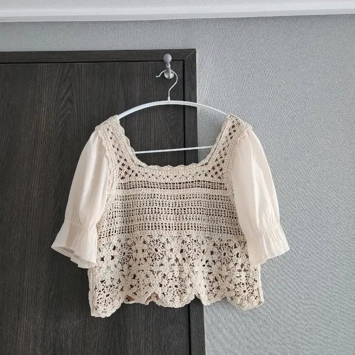 [SOLD OUT] IFNE 이프네 크로셰 린넨  블라우스 F