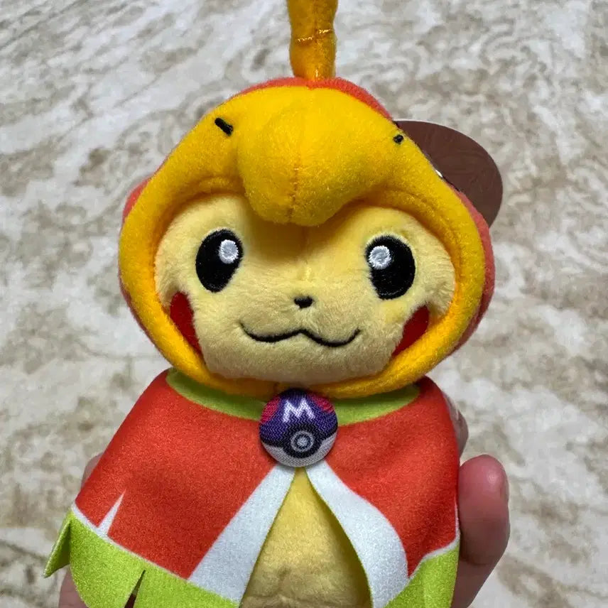 [BUNJANG] Official Pokemon Center Japan Ho-Oh Poncho Pikachu Keychain / [판매] 포켓몬센터 일본 정품 칠색조 판쵸츄 키링