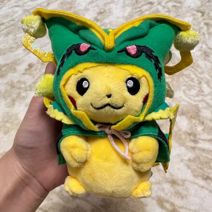 [BUNJANG] Pokemon Center Japan Mega Rayquaza Poncho Pikachu Keychain / [판매] 포켓몬센터 일본 정품 메가레쿠쟈 판쵸츄 키링