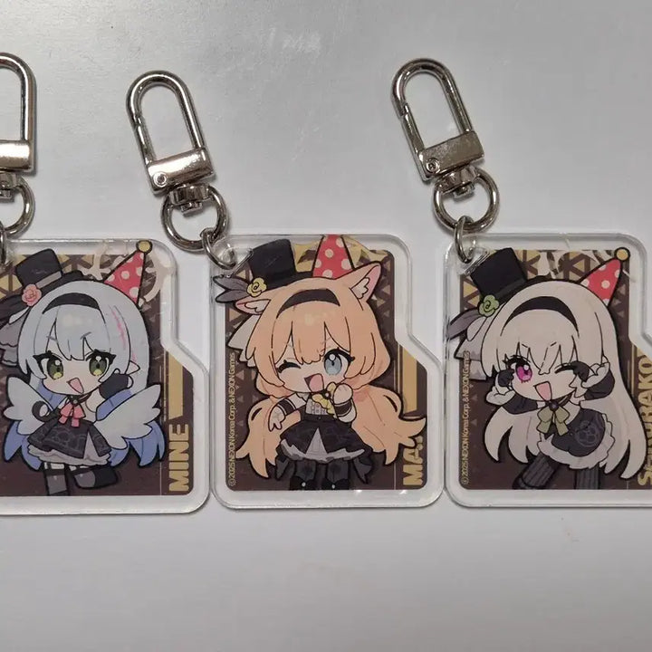 [BUNJANG] Blue Archive 4th Anniversary Keychain Set (Antique Seraphim/Nunhood) / 블루 아카이브 4주년 키링 앤틱 세라핌/수녀시대 세트 마리 미네 사쿠라코