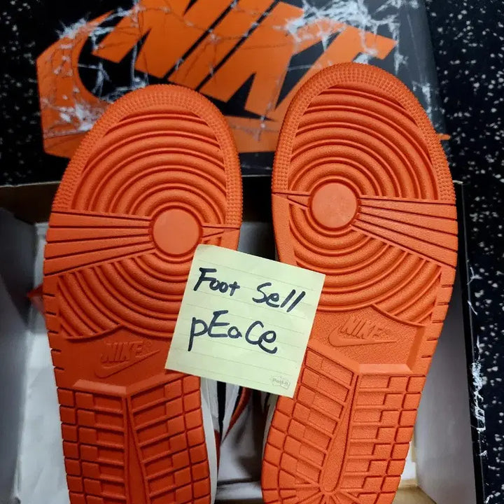 [BUNJANG] Air Jordan 1 Retro High OG Shattered Backboard / 조던 1 레트로 하이 OG 쉐터드 백보드