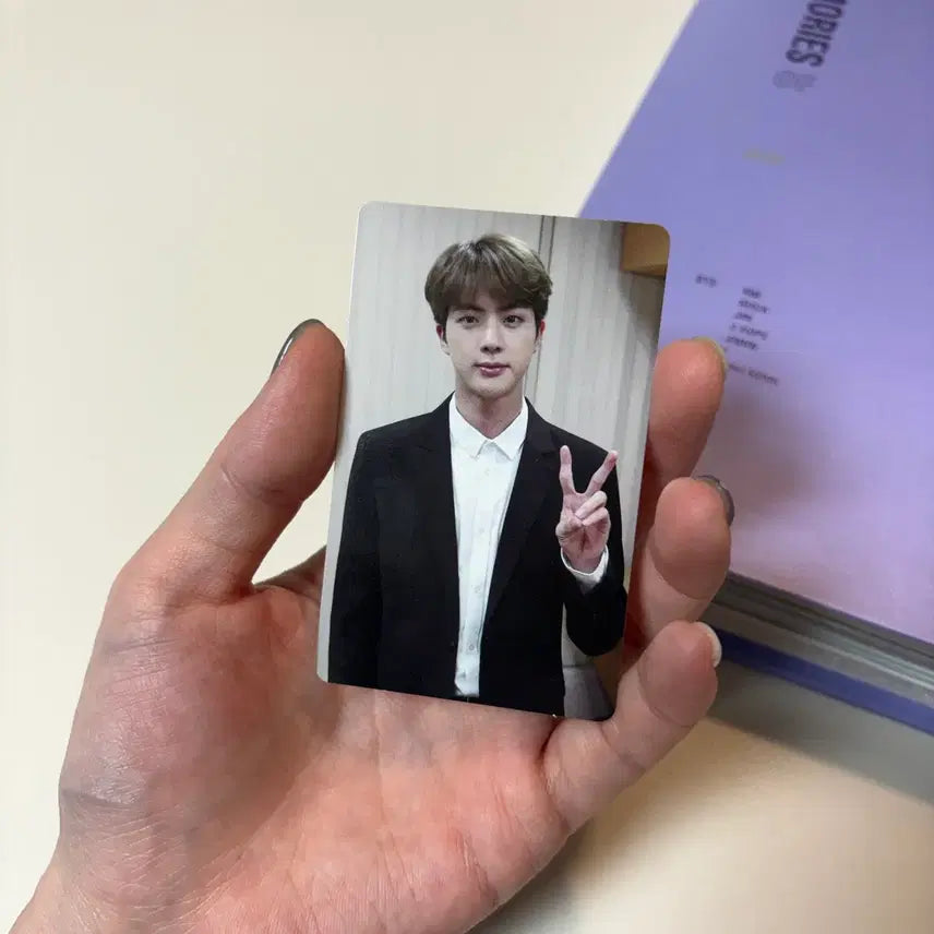 [BUNJANG] BTS Jin 2018 Memories Photobook DVD Photocard / 방탄 bts 2018 메모리즈 포토북 디비디 dvd 석진 진 jin 포카