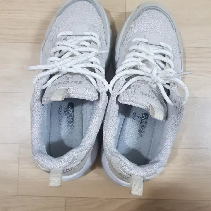 [BUNJANG] Skechers Sneakers Beige 245 / 스케쳐스 운동화 베이지 245