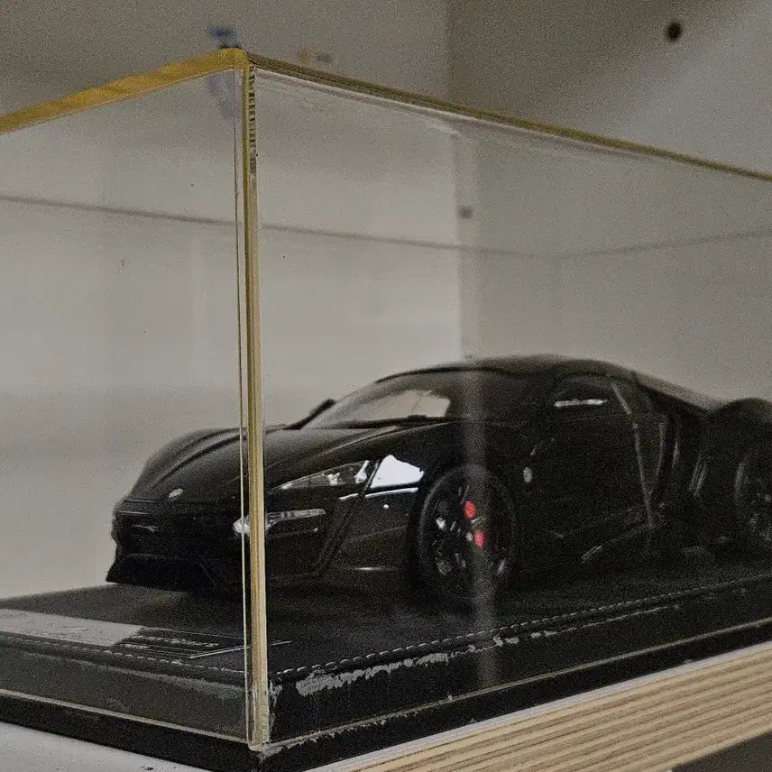[BUNJANG] Limited Edition Lykan HyperSport 1:18 Scale Diecast Model / 한정판 1:18 라이칸 하이퍼스포트 자동차 다이캐스트 모형 (최종가격)