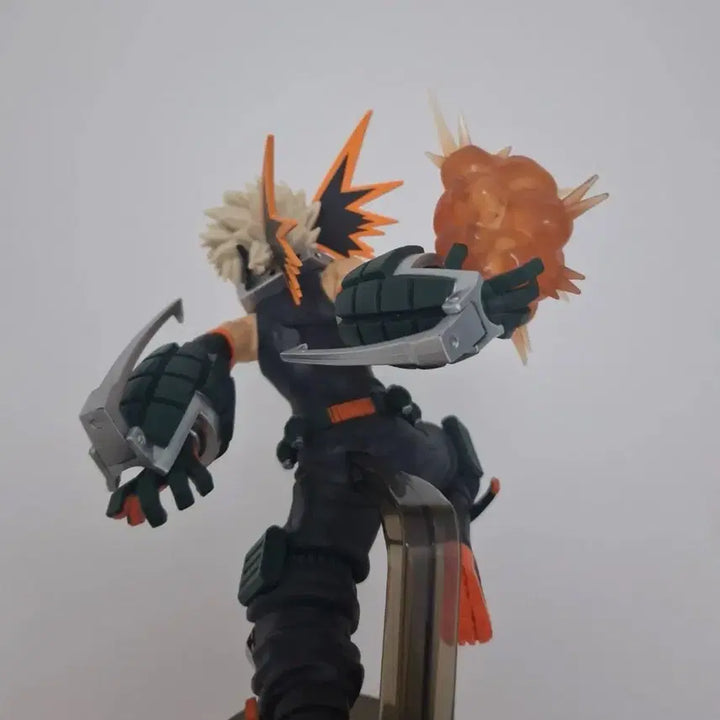 [BUNJANG] Katsuki Bakugo Figure / 급급처) 바쿠고 피규어