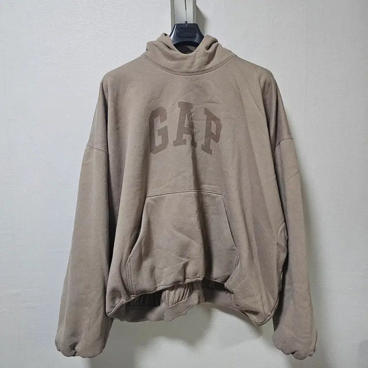 [BUNJANG] Yeezy Gap Engineered by Balenciaga Dove Hoodie Beige XL / [XL] 이지 갭 엔지니어드 바이 발렌시아가 도브 후드 베이지