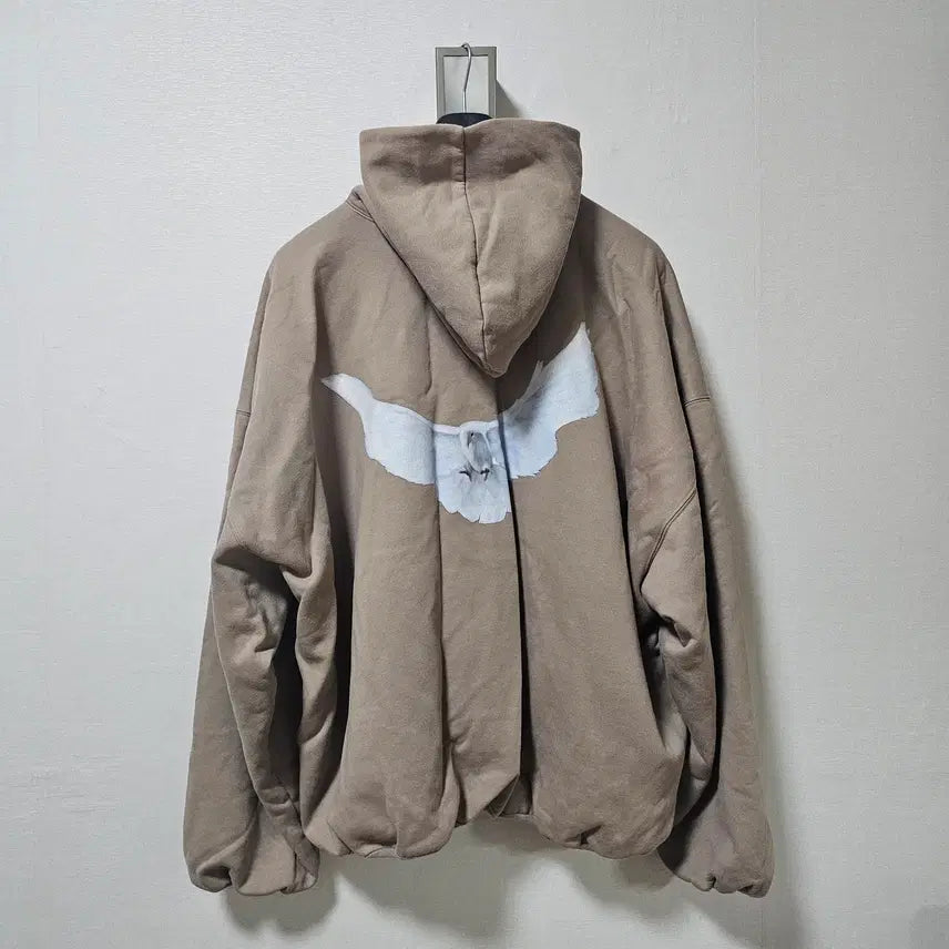 [BUNJANG] Yeezy Gap Engineered by Balenciaga Dove Hoodie Beige XL / [XL] 이지 갭 엔지니어드 바이 발렌시아가 도브 후드 베이지