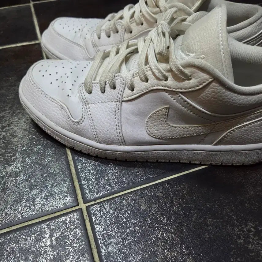 [BUNJANG] Nike Air Jordan 1 Low White Men&