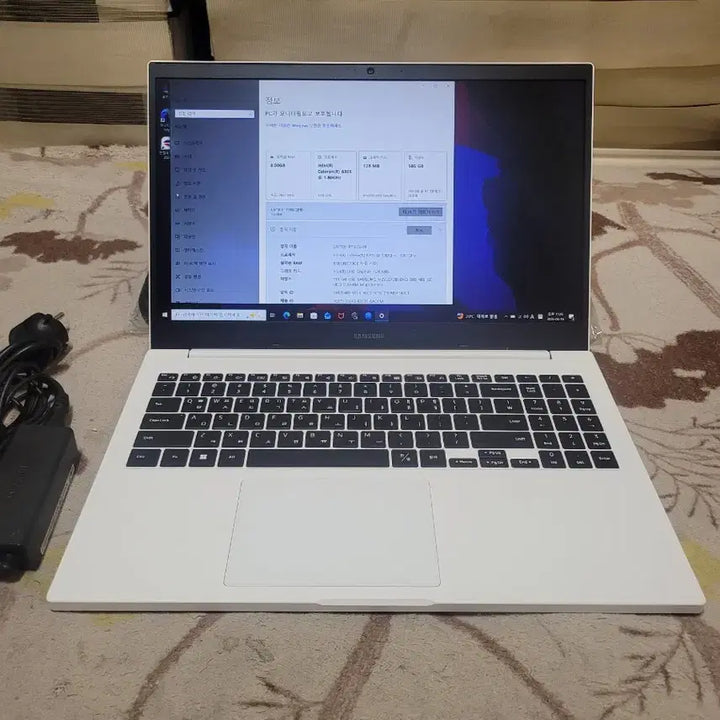 [BUNJANG] Samsung Galaxy Book NT550XDA K14AW Laptop / 삼성 갤럭시북 NT550XDA K14AW
