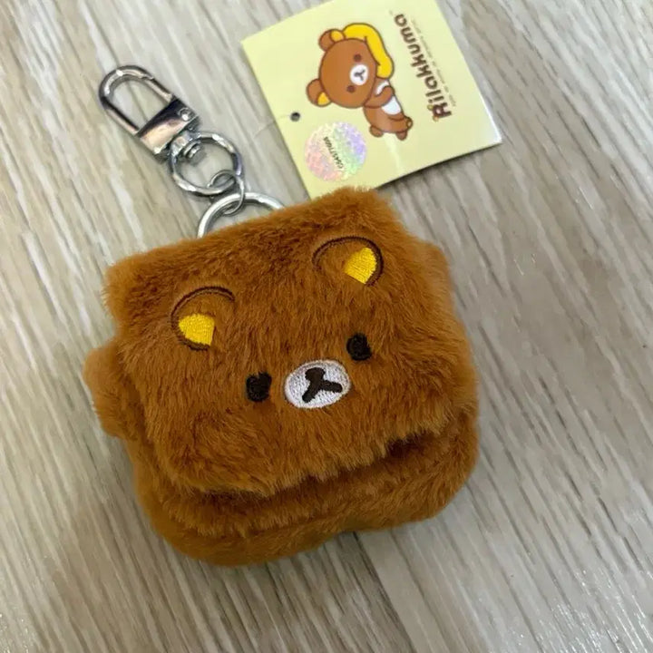 [BUNJANG] San-X Rilakkuma Earphone Case Keychain / 산엑스 리락쿠마 키링 이어폰 에어팟 케이스 새상품