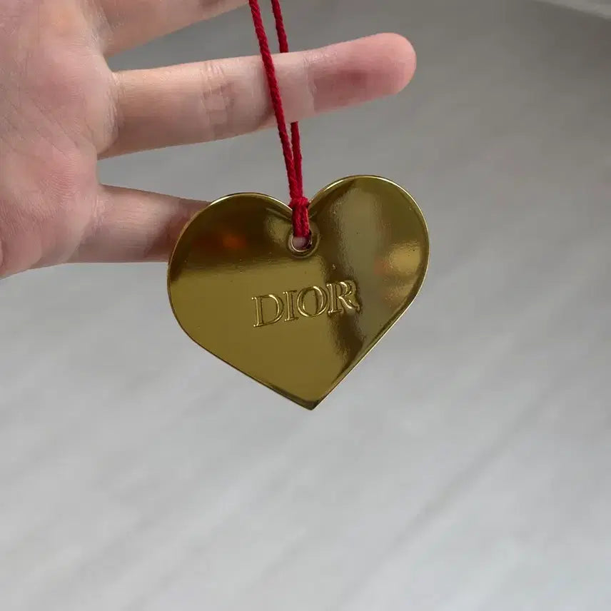 [BUNJANG] Dior Heart Charm Gold / 디올 하트 참 골드(크리스마스 장식 사용가능)