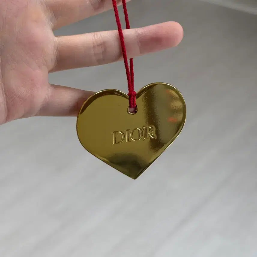 [BUNJANG] Dior Heart Charm Gold / 디올 하트 참 골드(크리스마스 장식 사용가능)