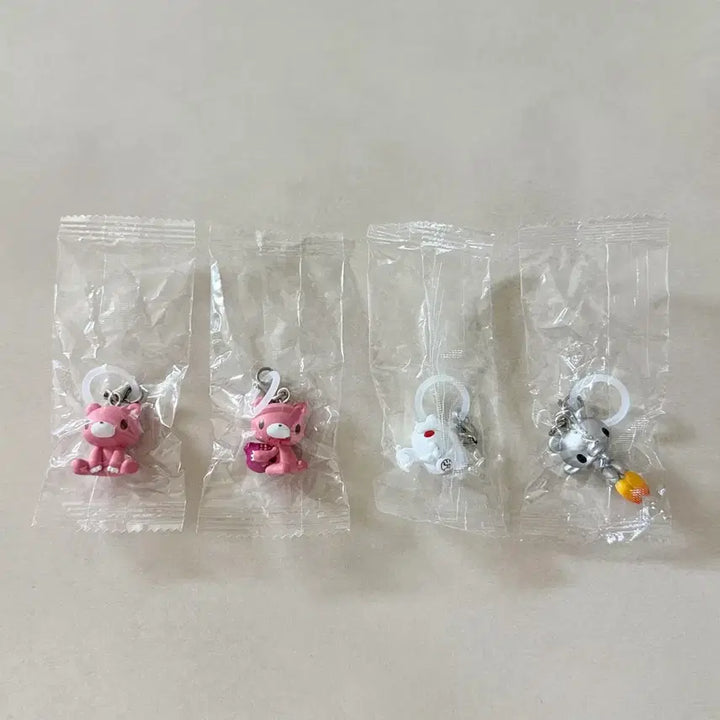 [SOLD OUT] 글루미베어 메지루시 키링 가챠 일괄 범용토끼