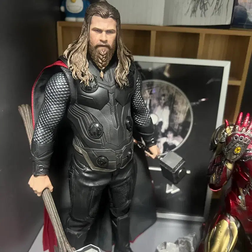 [BUNJANG] Hot Toys Avengers Endgame Thor Figure 1/6 Scale / 핫토이 어벤져스 엔드게임 토르 팔아요