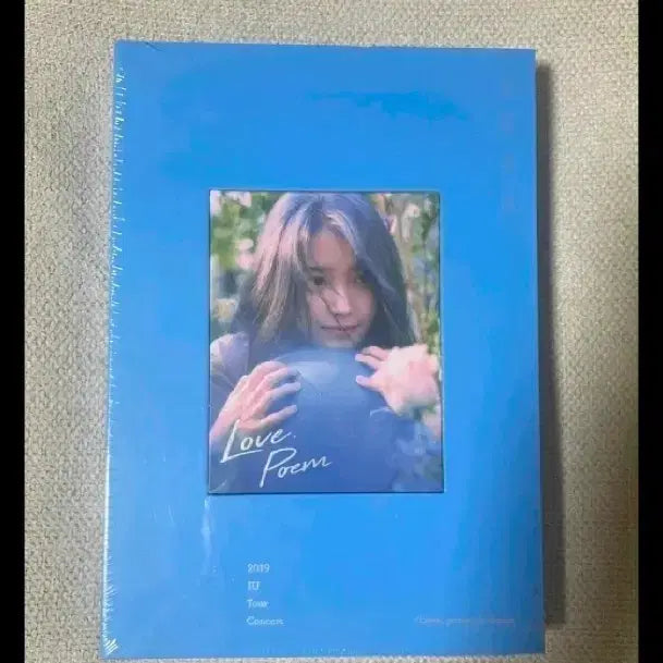 [BUNJANG] IU Love Poem Concert Goods / 아이유 Love Poem 콘서트 굿즈