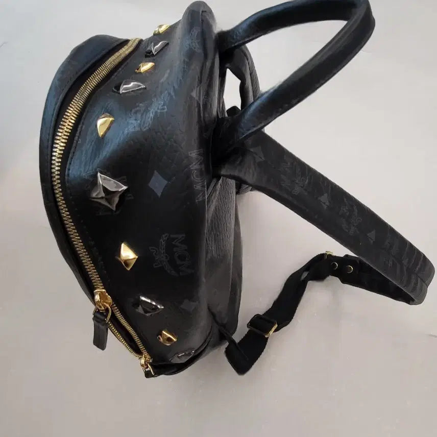 [BUNJANG] MCM Stark Backpack Black Studded / MCM 엠씨엠 스타크 백팩 블랙 스터드(정품)