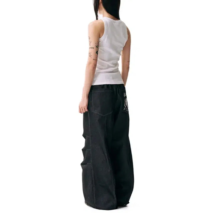 [BUNJANG] AKAM Distressed Logo Sleeveless Top (White) / 아캄 Distressed Logo Sleeveless (White)