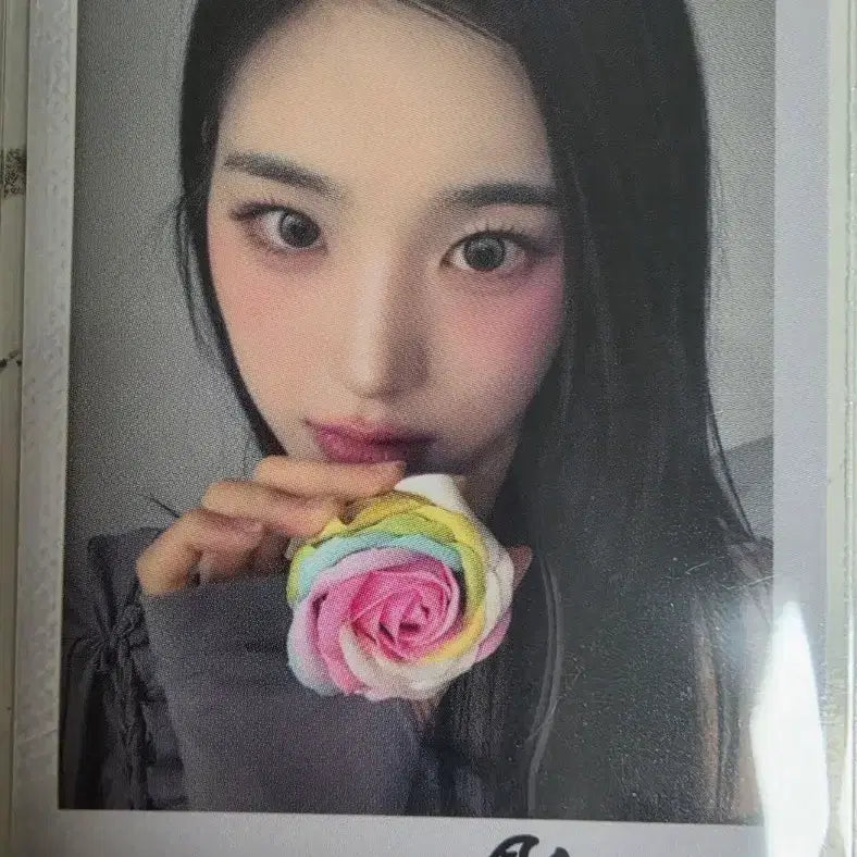 [BUNJANG] TripleS LOVVE LOVE CALL 1st Gen Jiyeon Broadcast Photocard / 트리플에스 러브앤팝 1주차 지연 공방 포카