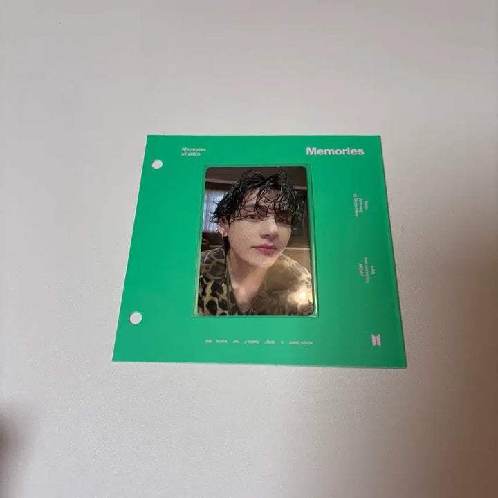 [BUNJANG] BTS 2020 Memories Blu-ray V Taehyung Photocard / 방탄 bts 2020 메모리즈 블루레이 블레 태형 뷔 v 포카