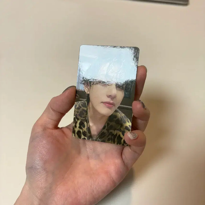 [BUNJANG] BTS 2020 Memories Blu-ray V Taehyung Photocard / 방탄 bts 2020 메모리즈 블루레이 블레 태형 뷔 v 포카