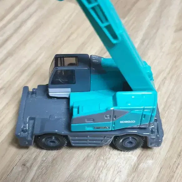 [BUNJANG] Tomica No. 73 Kobelco "R" "Crane Panzer X" / (토미카)NO73.코베르코라후테레 크레인팬저X