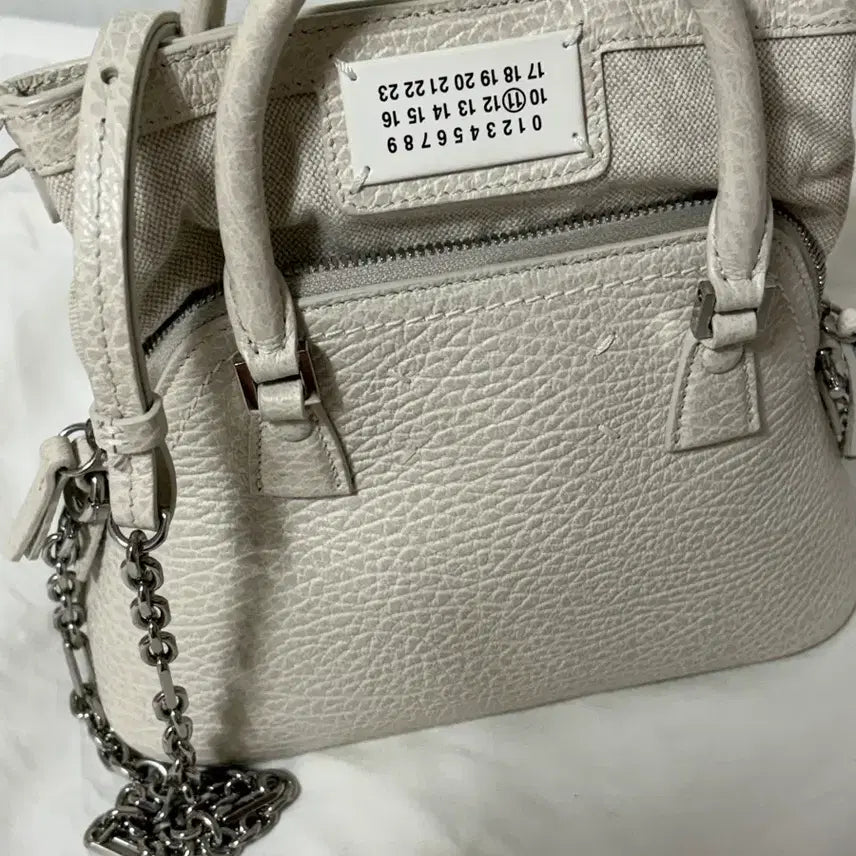 [BUNJANG] Maison Margiela 5AC Micro Bag Ivory / 메종마르지엘라 5AC 마이크로백