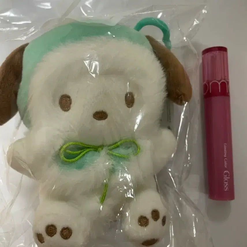 [BUNJANG] Sanrio Pochacco "Color Cape" Plush Keychain (12cm, Sealed) / 12cm 미개봉 정품 / 포차코 컬러 망토 인형 키링