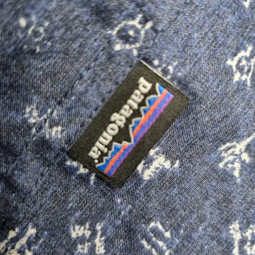 [BUNJANG] Patagonia Pattern Short-Sleeve Shirt (M) / M/ 파타고니아 반팔 셔츠 패턴