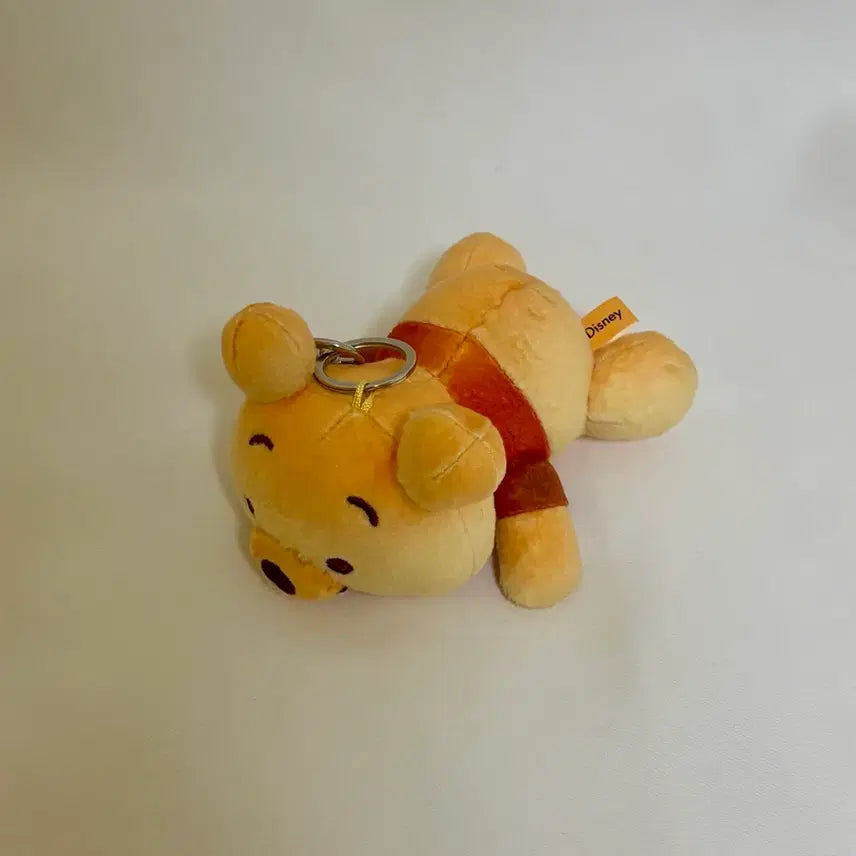 [BUNJANG] Pooh Bear Lying Down Plush Keychain / 누워있는 푸 인형